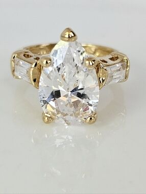 Classic Three Stone Diamond Simulant Engagement Ring 18k Vermeil Size 5!